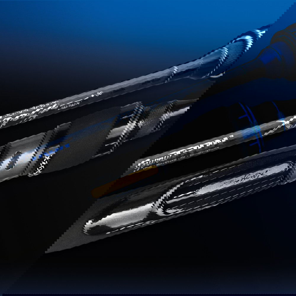 La canna da pesca XZOGA Gurutron-SLJ è ideale per il Light Jigging, con punta in grafite solida "Fusa" e nucleo interno Hollow per maggiore resistenza. Versione SLJ con componenti FUJI di alta qualità. Rivestimento in carbonio double-cross wrap per una sintonizzazione PTF ottimale. Elevata precisione e sensibilità per percepire tocche sottili. Adatta a tutti i livelli di esperienza. Esperienza coinvolgente e prestazioni eccezionali.